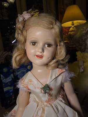 19'' Madame Alexander  Sonja Henie Composite  Doll. Circa 1935 Original Outfit.