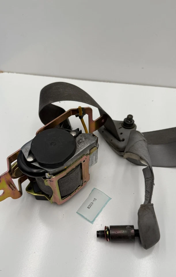 2006 KIA SORENTO LX FRONT LEFT DRIVER SIDE SEAT BELT RETRACTOR OEM+ B203-15 - Imagem 3 de 4