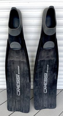 Cressi - Sub Gara Long Fins 2000 HF  EU 42/43  size 8-9 BH115042 with SEAC Bag