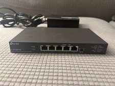 TP-Link 5-Port 2.5GBE Desktop PoE++ Unmanaged Switch (TL-SG105PP-M2)