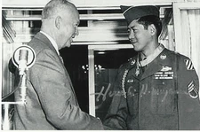 HIROSHI MIYAMURA Signed Photo Medal of Honor MOH COA KOREAN WAR AUTOGRAPH