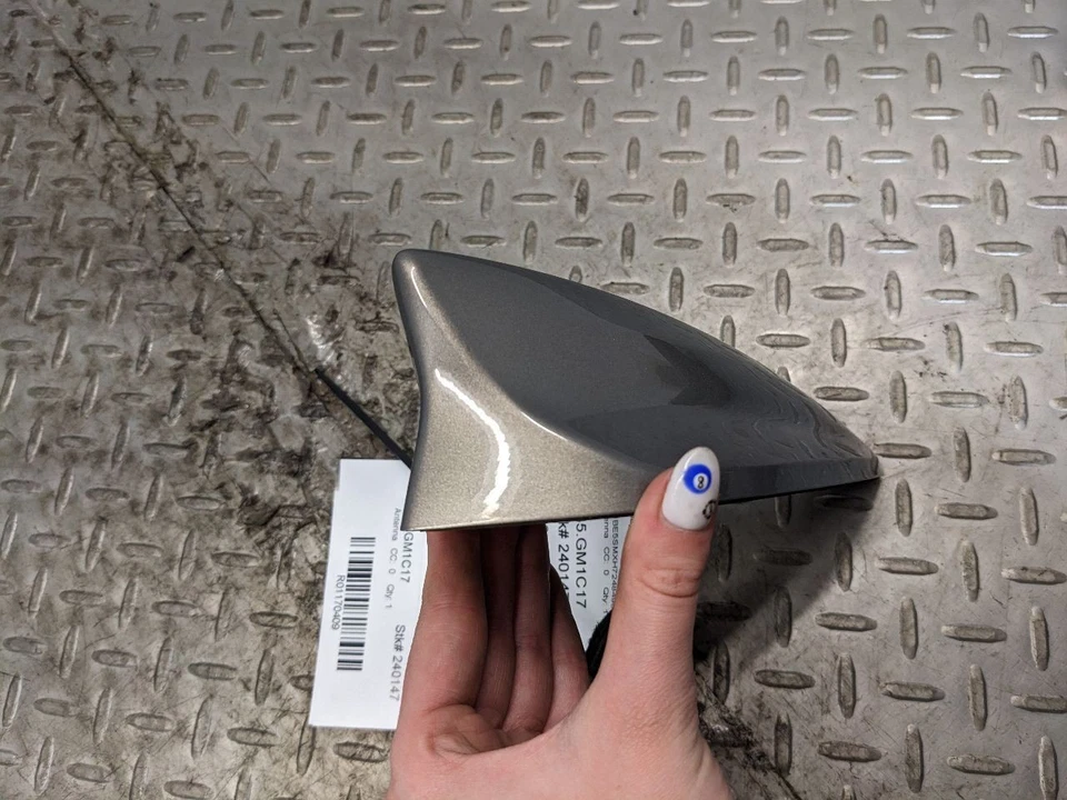 Chevrolet Cruze 2016-2019 techo trasero antena aleta de tiburón 1170409 Foto 4 de 4