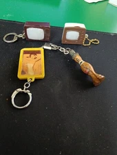 Lot de4 portes clefs EROTIQUE