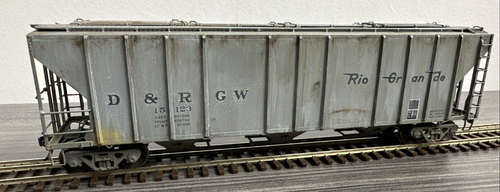 HO Scale Brass 3-Bay Covered Hopper - D&RGW #15123 Painted & Weathered No Box