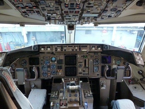 757 JET LINER SOMBRERO DE SOLAPA PELTRE PIN AVIÓN COMERCIAL B-757 PILOTO TRIPULACIÓN REGALO WOW - Imagen 11 de 24
