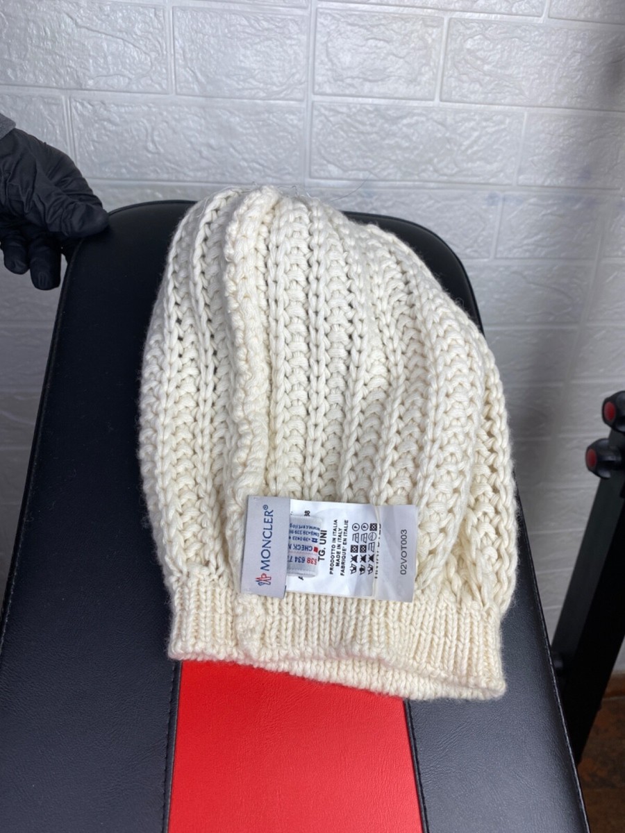 MONCLER Knit Wool Beanie Fox Fur Pom Pom Logo Hat made in
