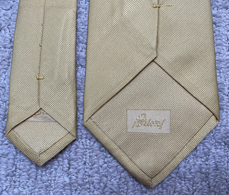 Brioni Gold Yellow Silk Textured Tie Italy - Image 3 of 4