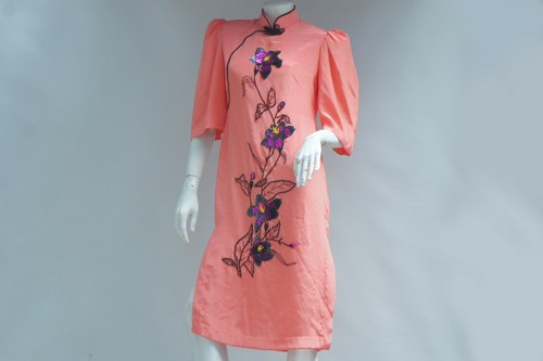 Vintage Embroidered Bead & Sequin Asian Qipao Changshan Cheongsam Dress - Picture 2 of 12
