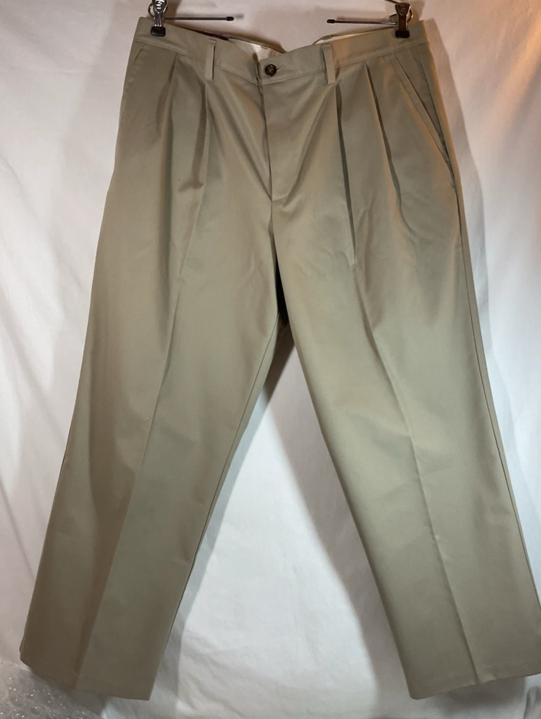 Dockers Easy Care Mens Pants 38x29 Khaki Cool Effects No Wrinkles Pleated NEW