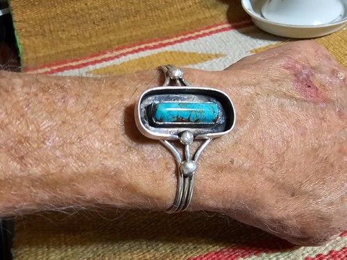 🔥COOL OLD PAWN NAVAJO 50-60s TURQUOISE SHADOWBOX STERLING CUFF BRACELET - Picture 12 of 12