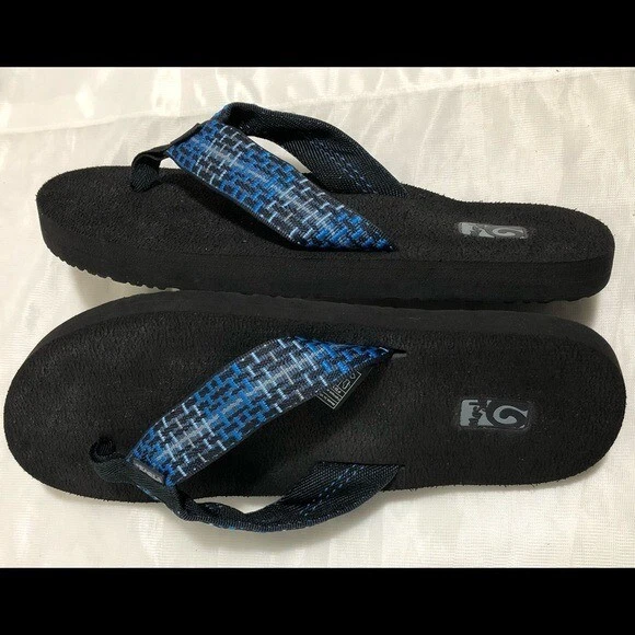 Teva sandals mens flip hotsell flops