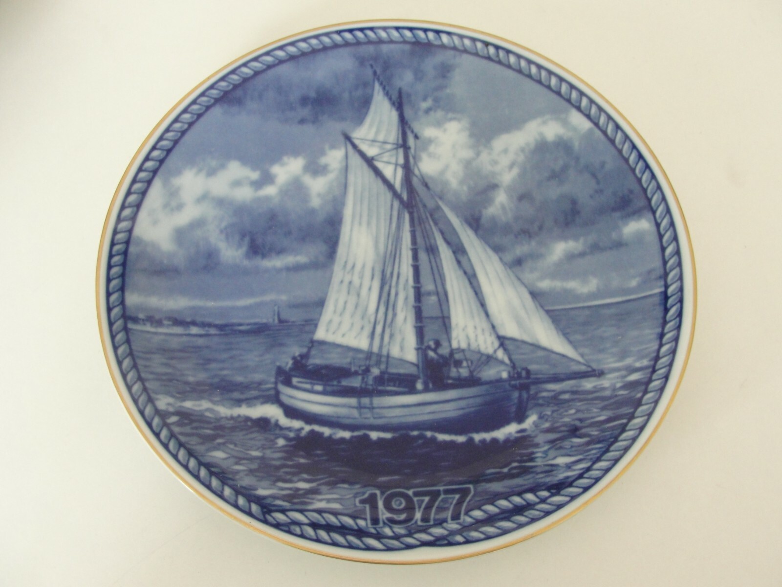 Picture 7 of 25