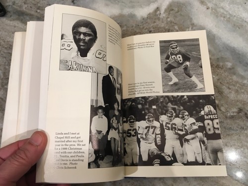 Lawrence Taylor / LT Living on the Edge HCDJ SIGNED 1ST EDITION 1987 - Picture 4 of 5