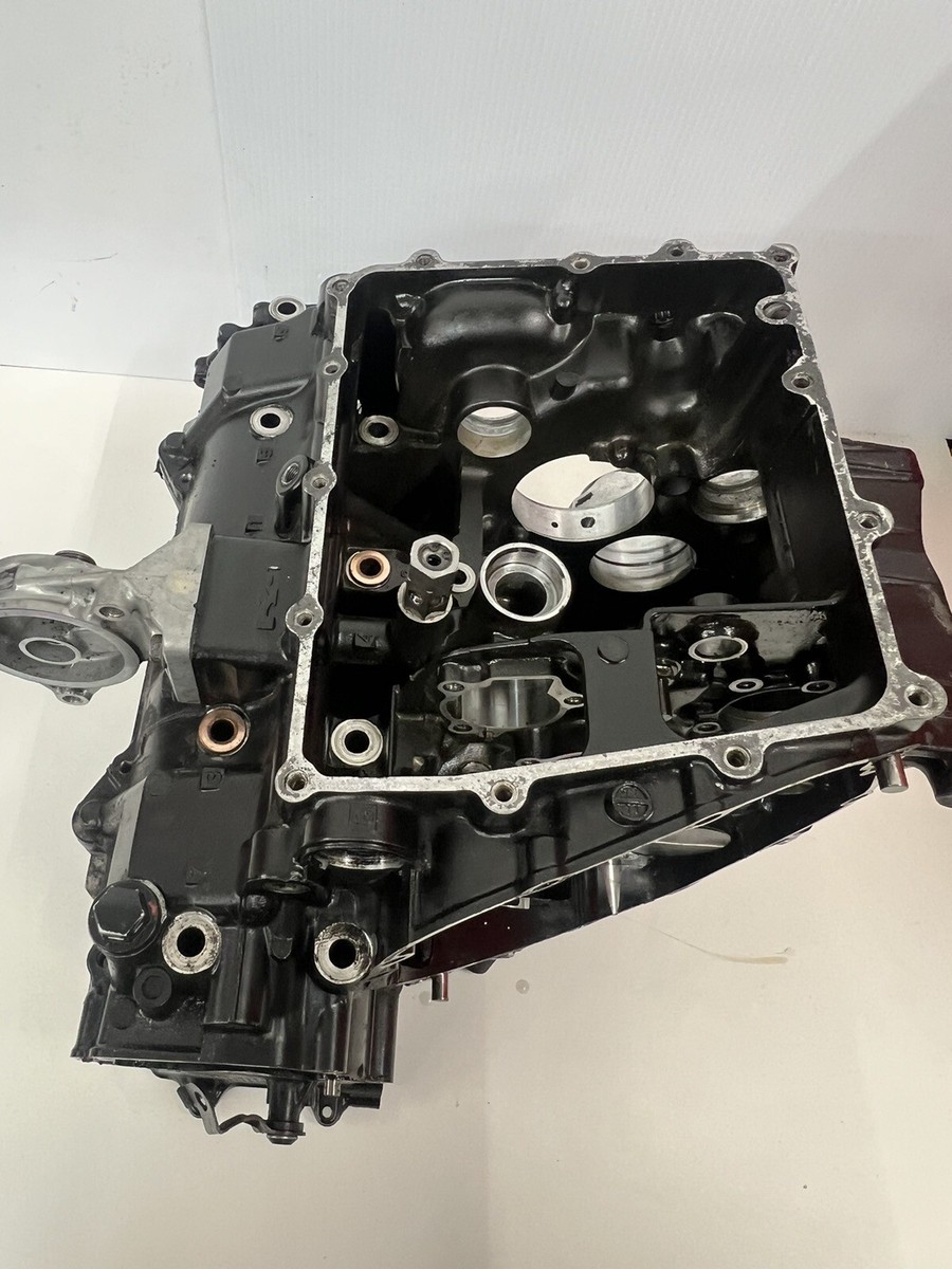CA2010A ジャンク 04-05 KAWASAKI NINJA ZX10R ENGINE MOTOR CRANKCASE CRANK