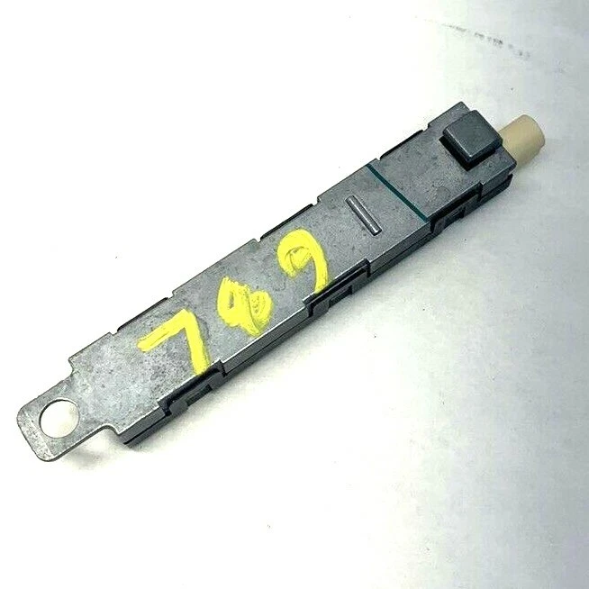 Amplificador de antena Chrysler 200 2015-2016 OEM 68209701AB Foto 4 de 4