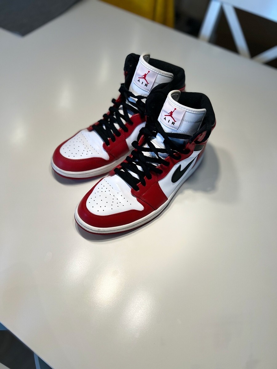 Size 11 - Jordan 1 Retro High Chicago 2013 (332550-163 Size 11 - Jordan 1 Retro High Chicago 2013 (332550-163