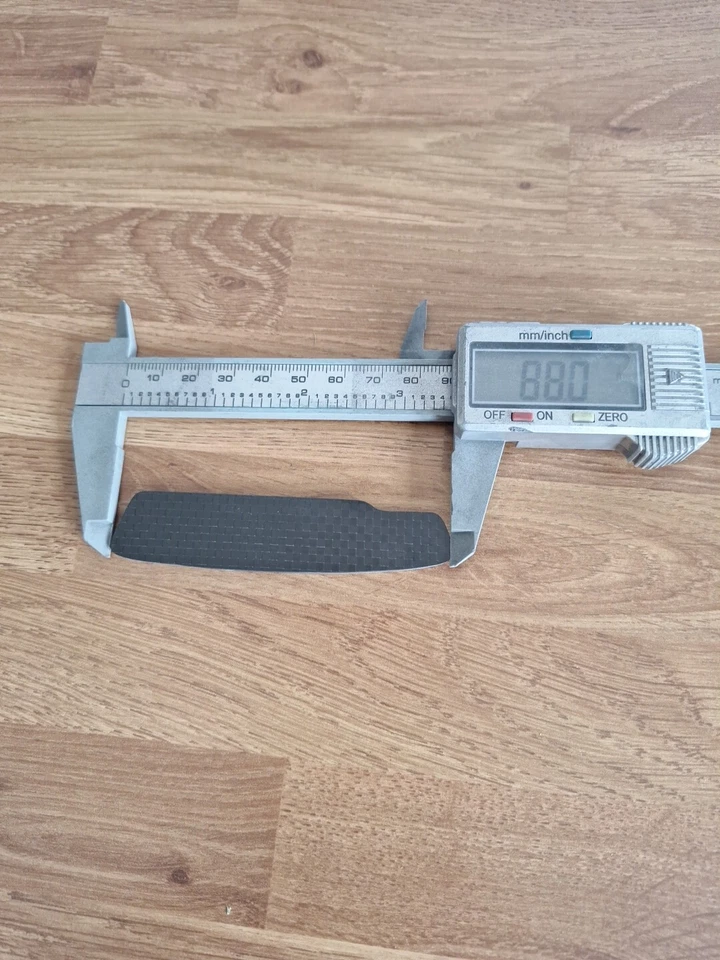 Odyssey White Hot XG 330 Mallet Putter Replacement Carbon Fibre Insert  - Image 4 of 4