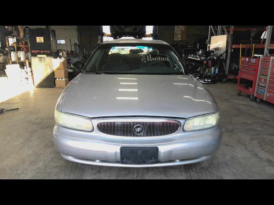 Espejo retrovisor interior delantero central usado se adapta a: Buick Century 2003 sin telémato Foto 2 de 4