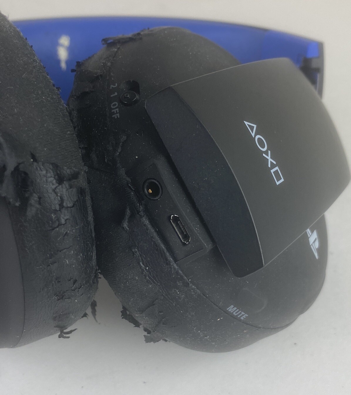 Sony PlayStation Wireless Stereo Headset 2.0 Black (CECHYA0083) for