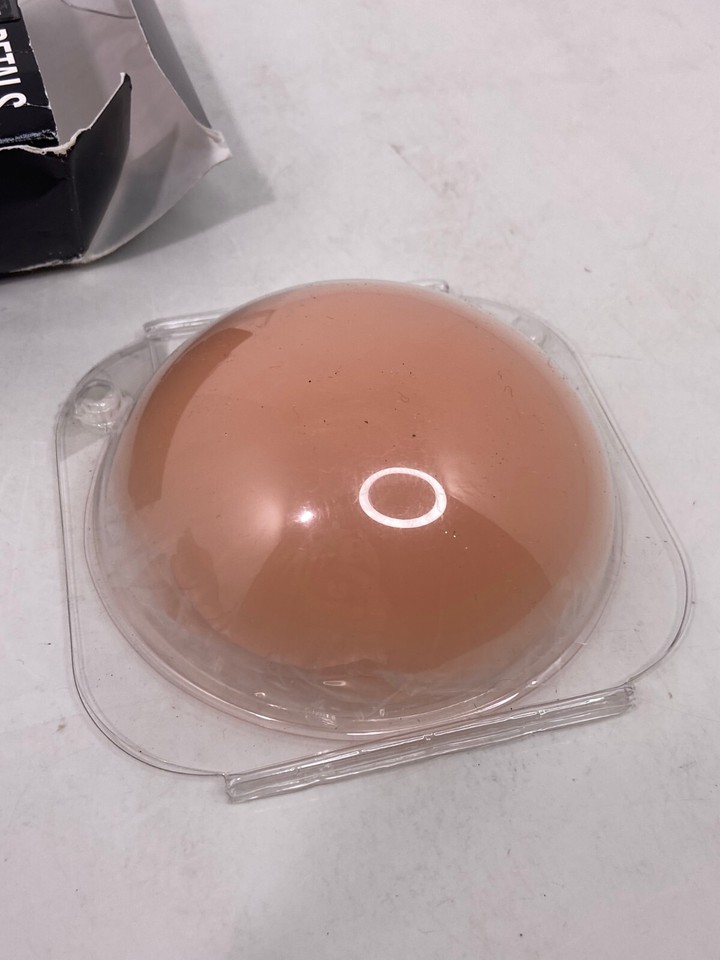 🐞 Fashion Forms Women's Full Figure Gel Petal Nude Silicone ONE PAIR FL