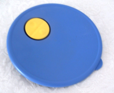 Vintage TUPPERWARE CrystalWave BLUE Microwave Vented Replacement Lid #3702A-2