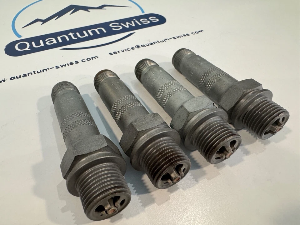 BONITO juego de 4 bujías de aviación Champion RC26S - limpias a huecos probadas 5/8 Foto 2 de 4