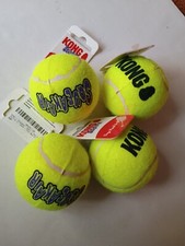 KONG Squeakair Tennis Balls lot of 4 MEDIUM Squeaky Dog Fetch Toy 2.5" New w Tag