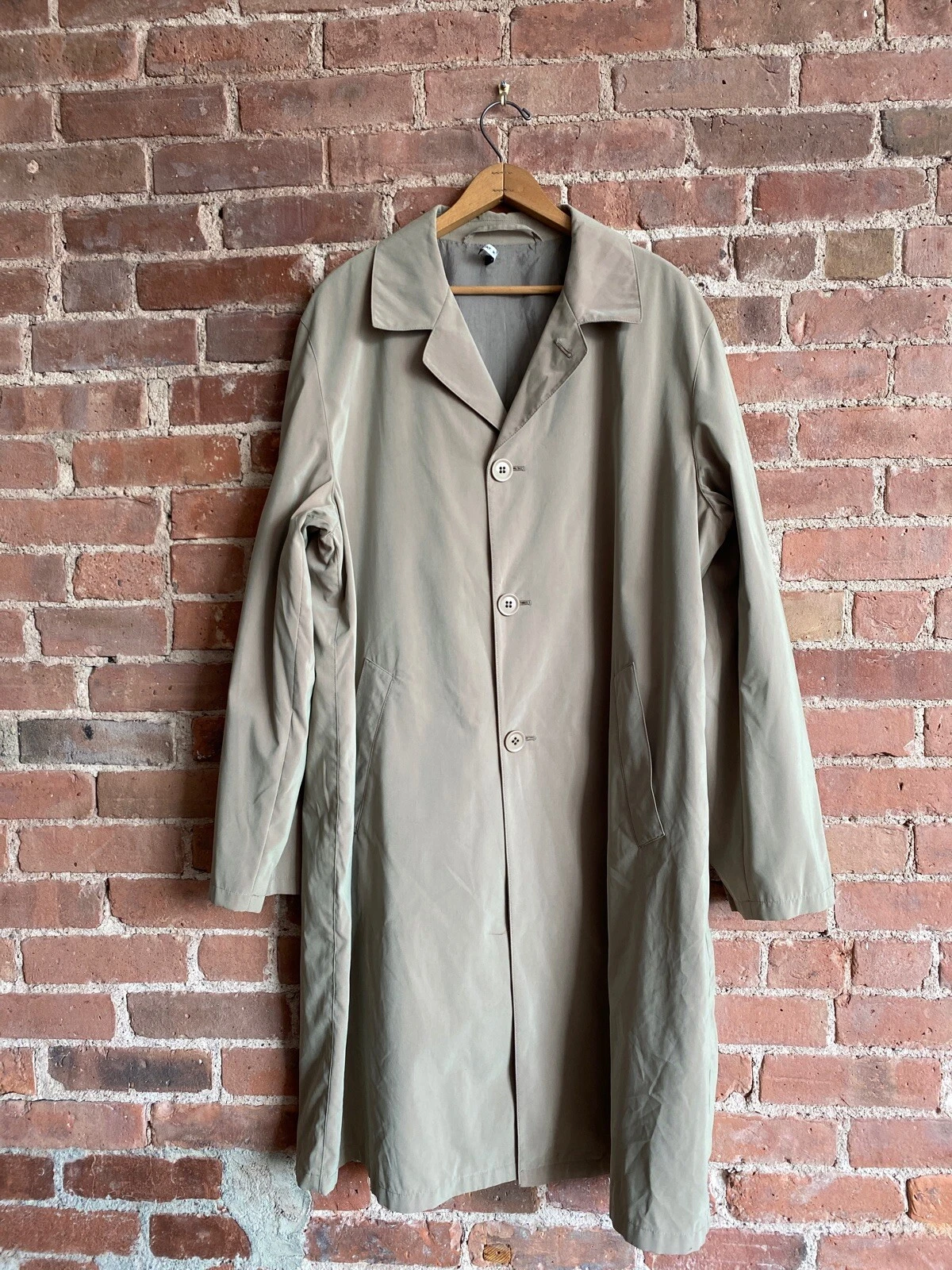Giorgio Armani — Giorgio Armani Men’s Trench Coat, Sz 42 Large, Italy