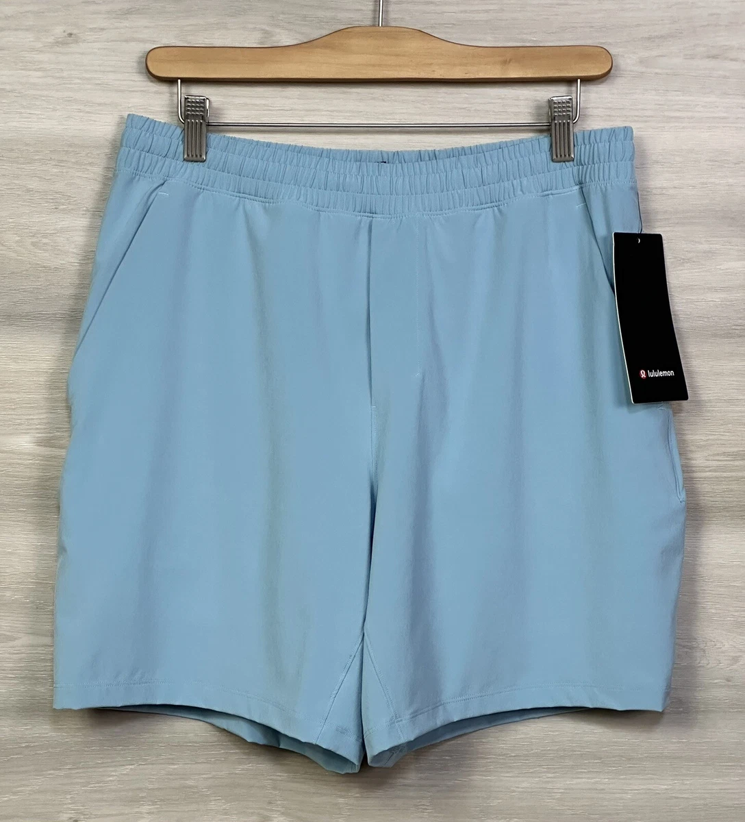 Lululemon pace sales breaker short 7
