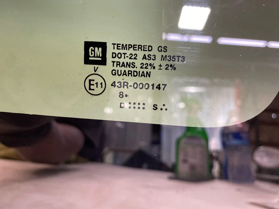 2007-2014 CHEVY SUBURBAN 1500 Left Rear Quarter Window Glass Driver Foto 3 de 3