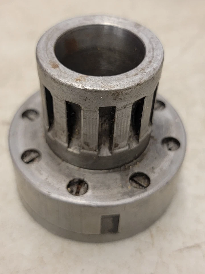 TOLEDO 00 Pipe Threading Tool Set 3/4" 1/2" 3/8" 1/4" 1/8" with Wood case - Image 4 of 4