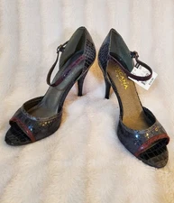 Toscana Womens Black Medium Size 5 1/2 High Heel Shoe