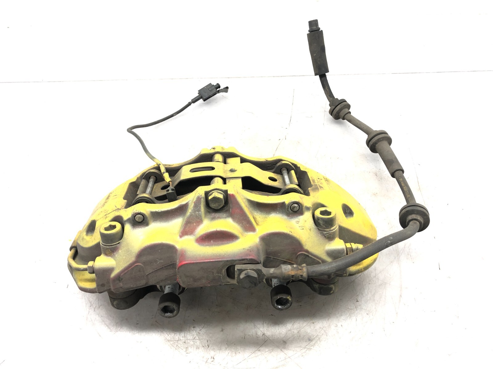 2008-2019 MASERATI GRANTURISMO S M145 LEFT DRIVER FRONT BRAKE CALIPER W/PADS OEM