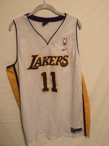 malone lakers jersey
