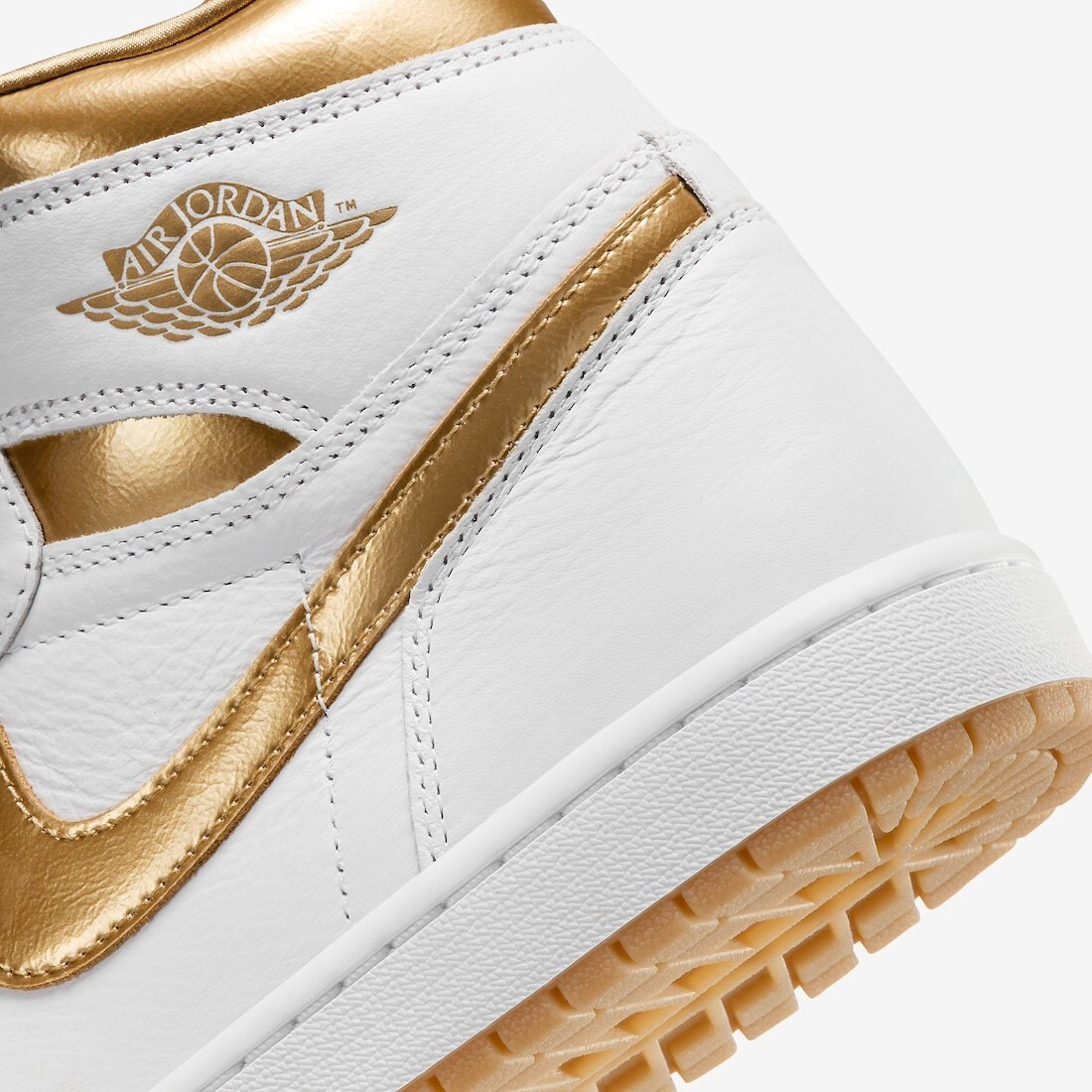 Nike Air Jordan 1 Retro OG Shoes White Metallic Gold FD2596