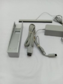 Nintendo Wii White Console Controllers Sensor Bar Game Lot (11) Tested Works