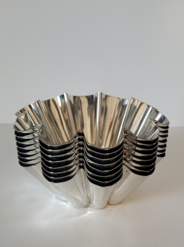 8 hochwertige Backform große Muffinform franz. brioche Form Matfer Metall