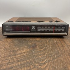 Vintage Woodgrain GE AM/FM Digital Display Clock Radio Alarm - Model 7-4624B