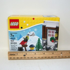 LEGO Winter Fun 40124 RETIRED Christmas Tree Snowmobile Husky Dog Snowman Cabin
