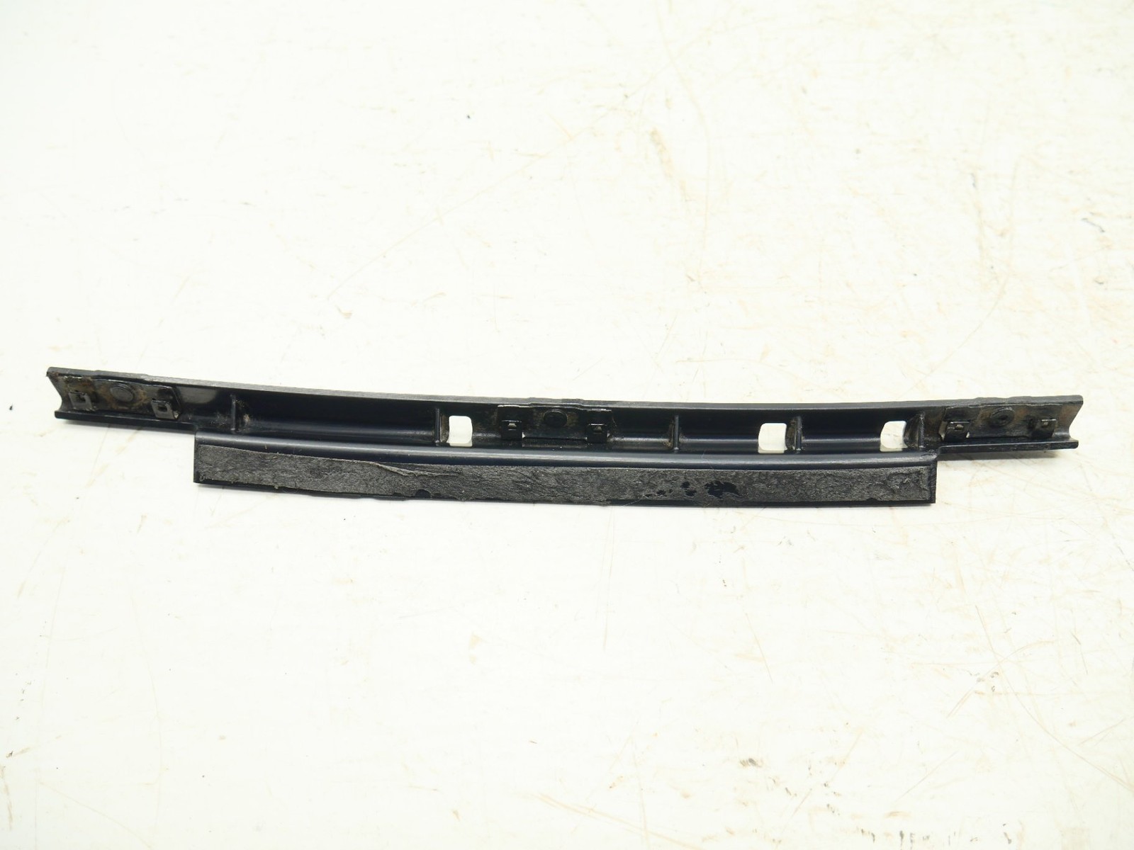 2020-2023 McLaren GT Left Drip Rail Molding Window Trim Seal 22AC904GP OEM
