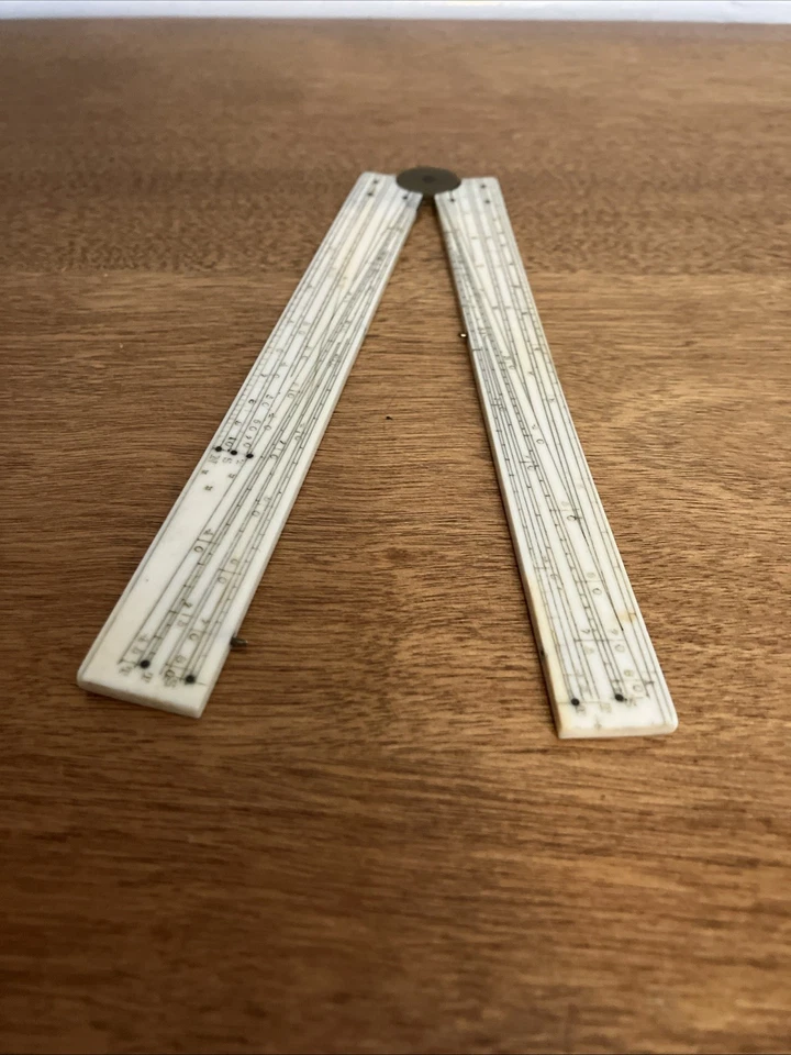 Regla de navegación militar antigua del sector de inspección Foto 4 de 4