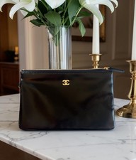 Chanel Shiny Black Leather 22 Zippered Pouch ...