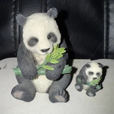 Vintage Stone Critters PANDA MOM AND BABY W/BAMBOO Adorable!