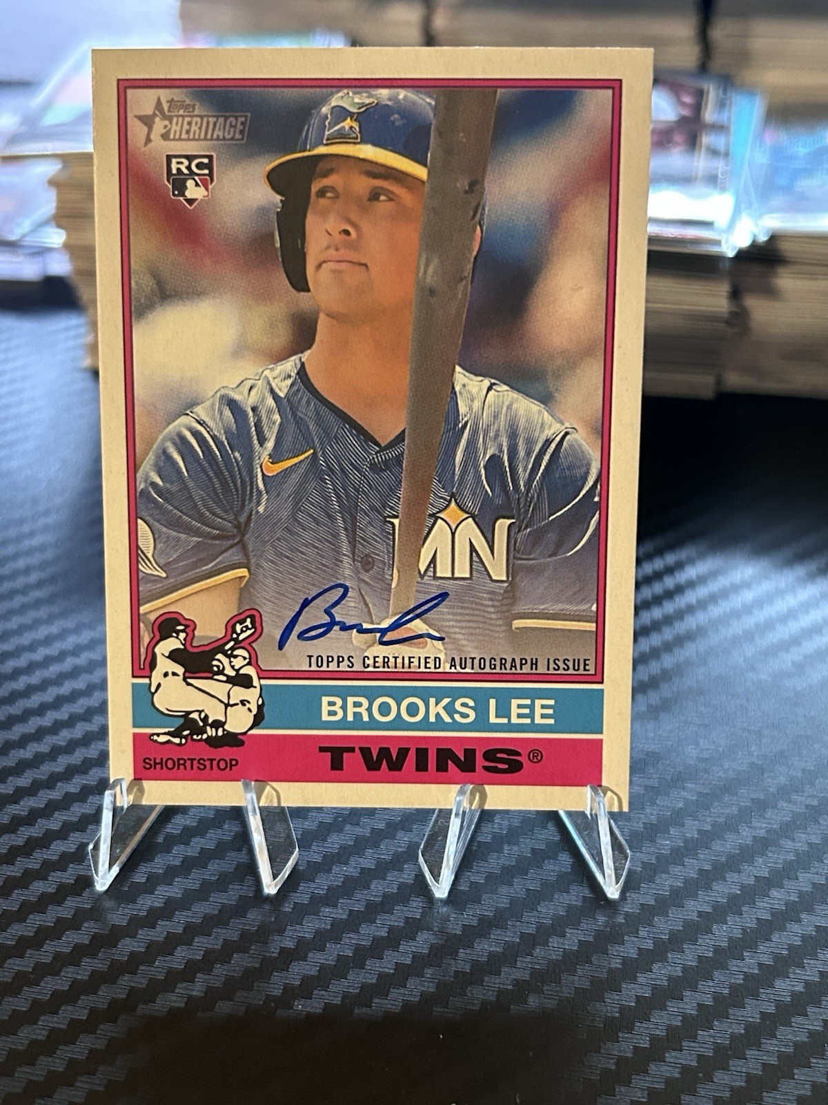 2025 Topps Heritage Real One Autograph #ROA-BL Brooks Lee On Card AUTO Rookie RC