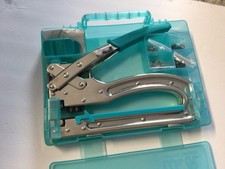 Crop-A-Dile II Big Bite Punch We R Memory Keepers W/case Eyelets Grommets