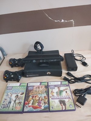 Microsoft Xbox 360 With Kinect, All Wires, 2 Controllers And 3 Kinect Games