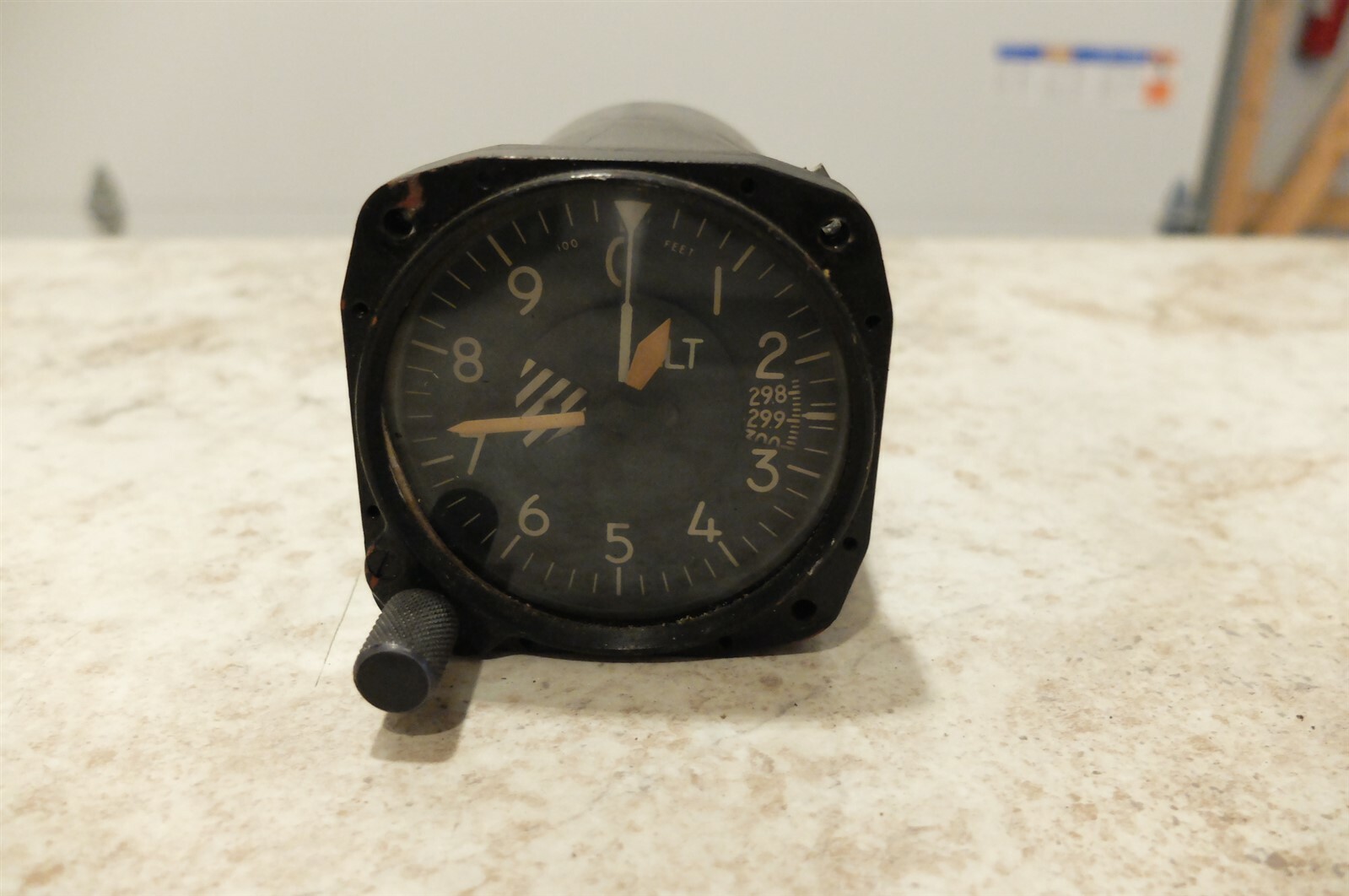 Cessna aircraft altimeter altitude indicator gauge C10b Type 1 A-35-MA-10-L1