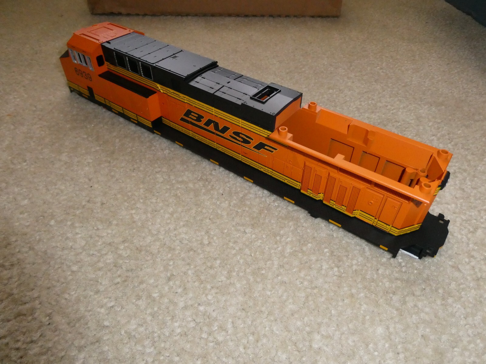 MTH O Scale Diesel Body Shell BNSF 6939 15.5" Long eBay