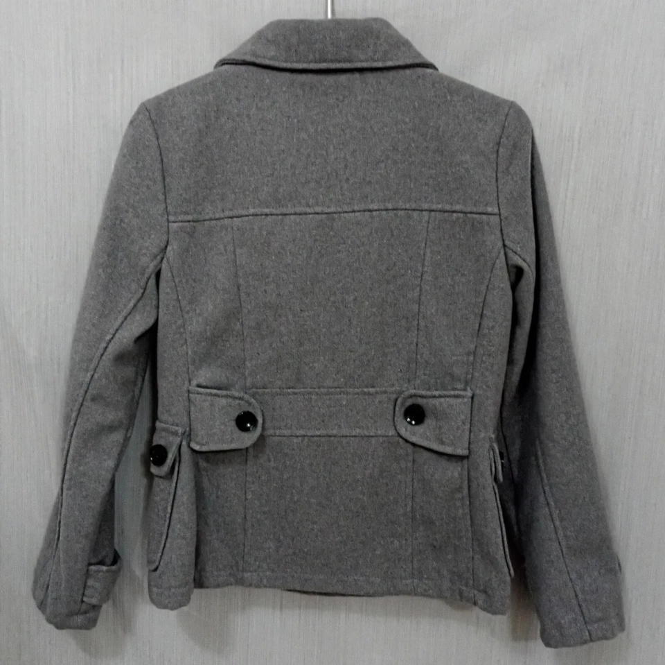 Chaqueta de mujer mediana mezcla de lana gris doble botonadura abrigo guisante de Dollhouse Foto 2 de 4