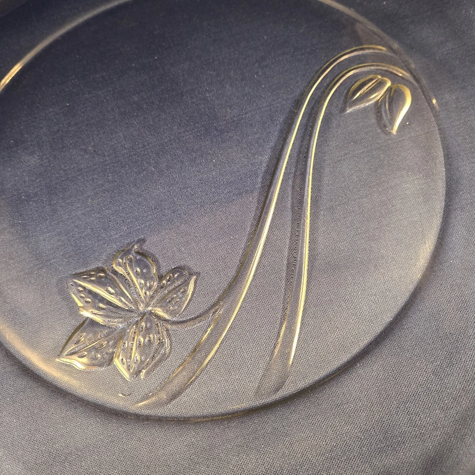 Vintage Serving Platter Clear with Floral Pattern 13" Round - Image 3 of 4